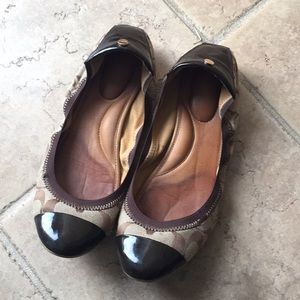 Coach flats